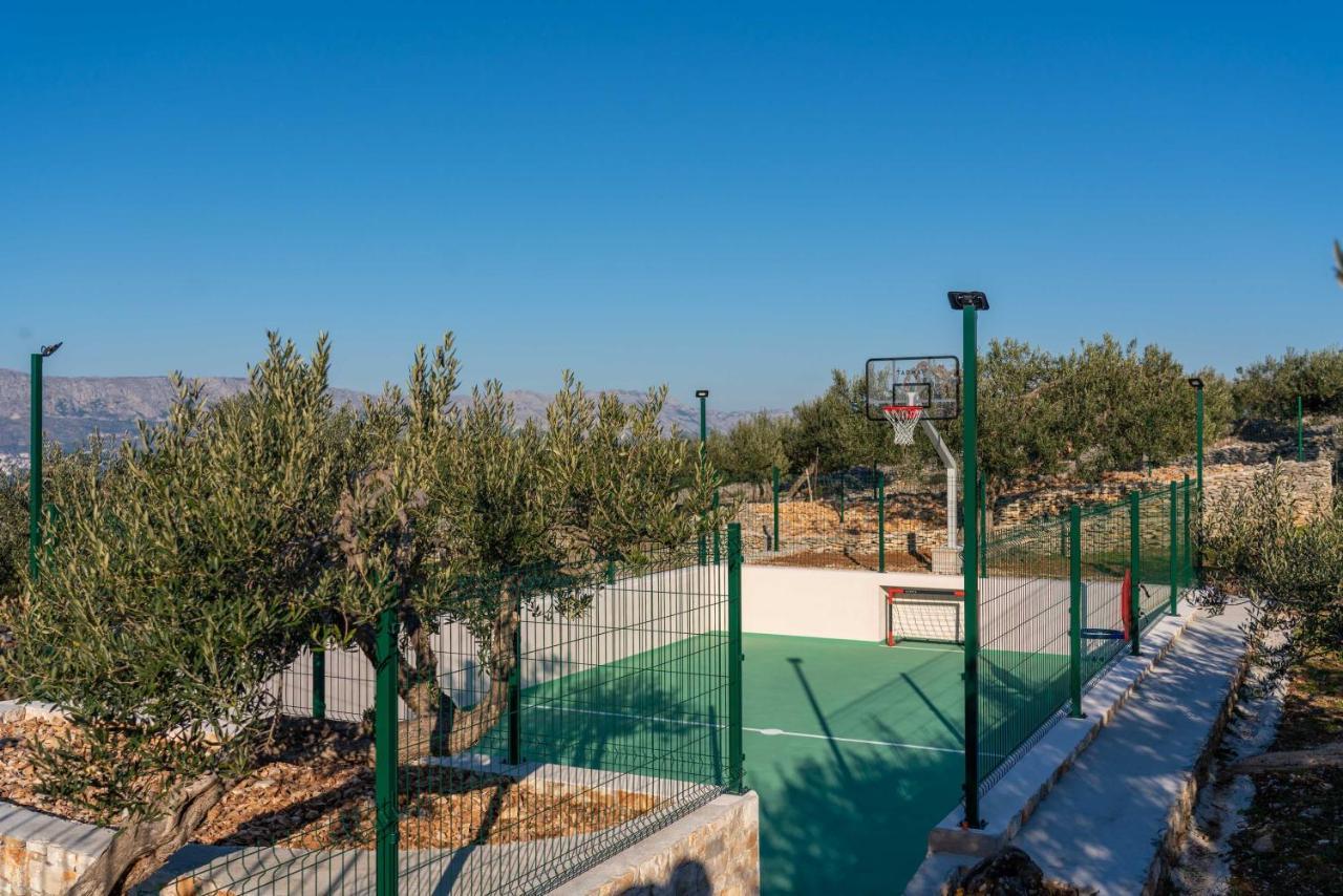 Heritage Holiday House Lori With Pool بوستيرا المظهر الخارجي الصورة
